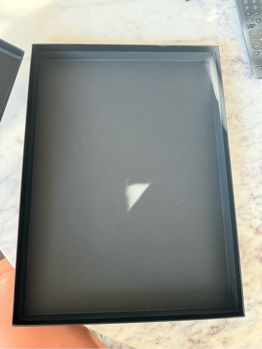 Saint Laurent Black Envelope Box - Picture 2 of 3